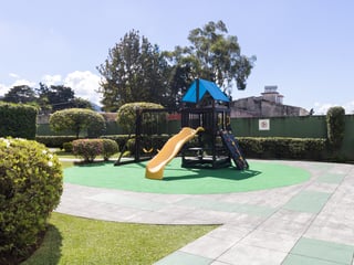 Vendo Apartamento en Edificio Condado La Villa, Zona 14 - Image 26