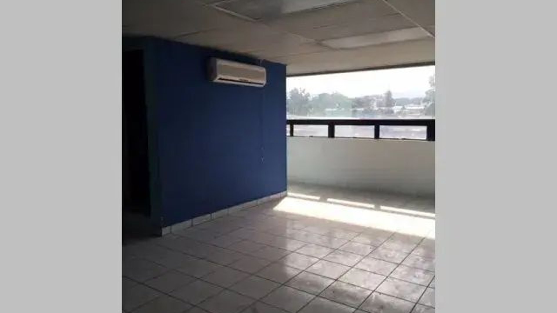 EDIFICIO EN VENTA – CALZADA SAN JUAN, ZONA 7 - Miniatura 9
