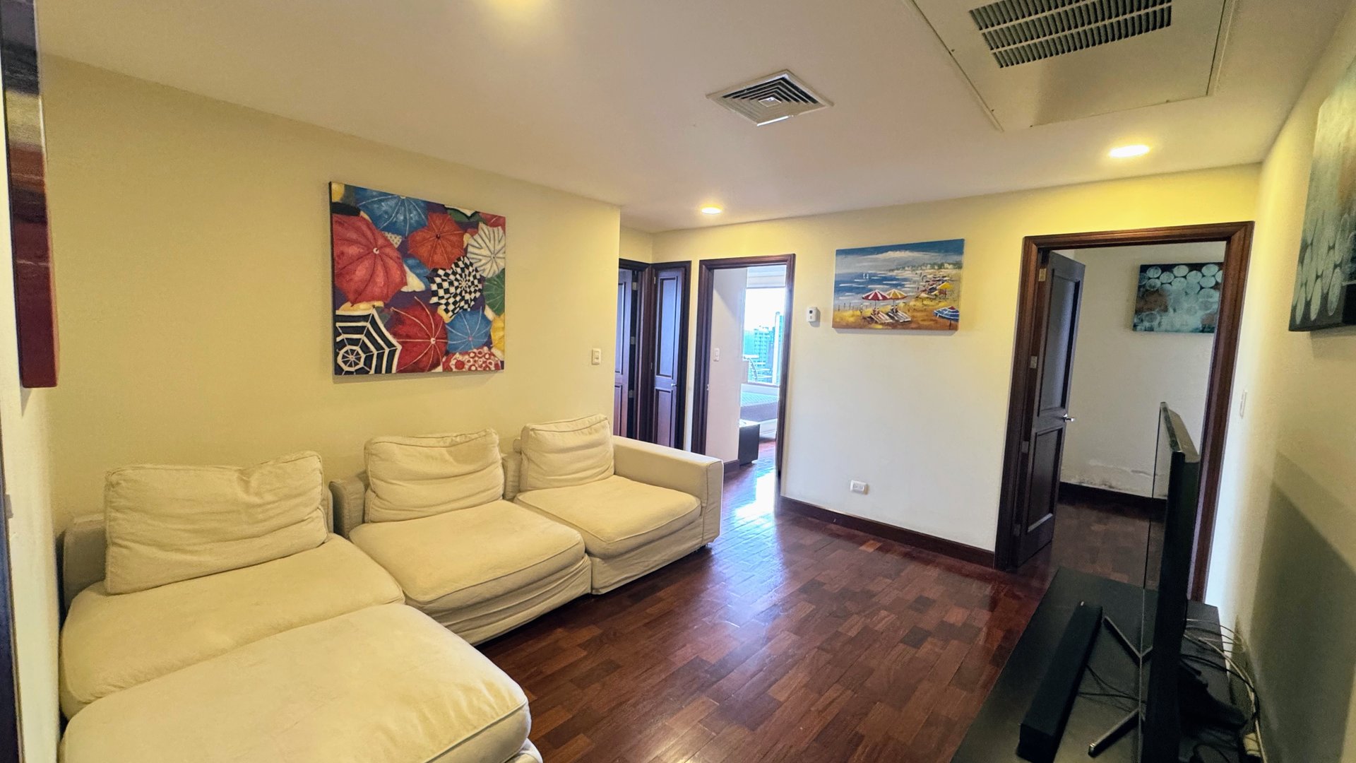 APARTAMENTO AMUEBLADO Y EQUIPADO EN  EDIFICIO SANTA MARIA ZONA 10 - Miniatura 5