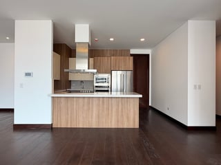 Apartamento en Alquiler / Venta Edificio Echo, zona 14 - 3