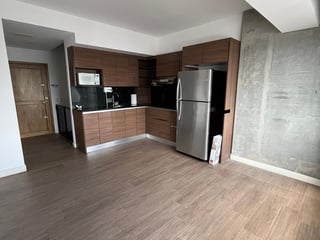Apartamento de dos niveles, en el centro de zona 4 Granat - 3