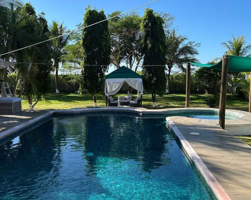 📍 CASA DE PLAYA EN VENTA – 5 HAB + PISCINA Y JACUZZI | MONTERRICO