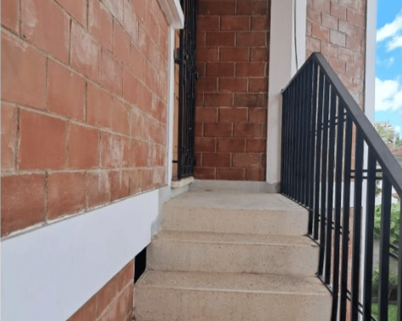 Apartamento En Renta de 2 Dormitorios En Zona 15