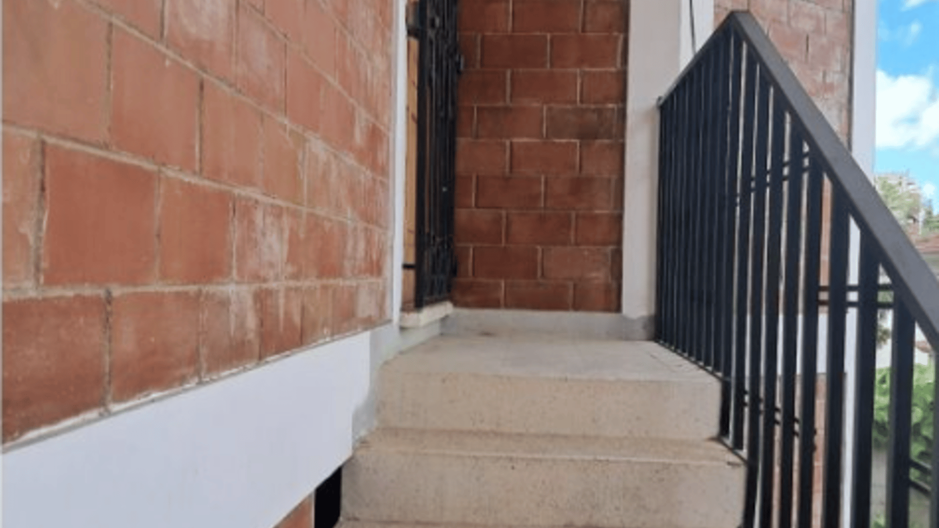 Apartamento En Renta de 2 Dormitorios En Zona 15