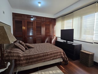 Apartamento Amueblado en Renta o Venta en Zona 10 - 5