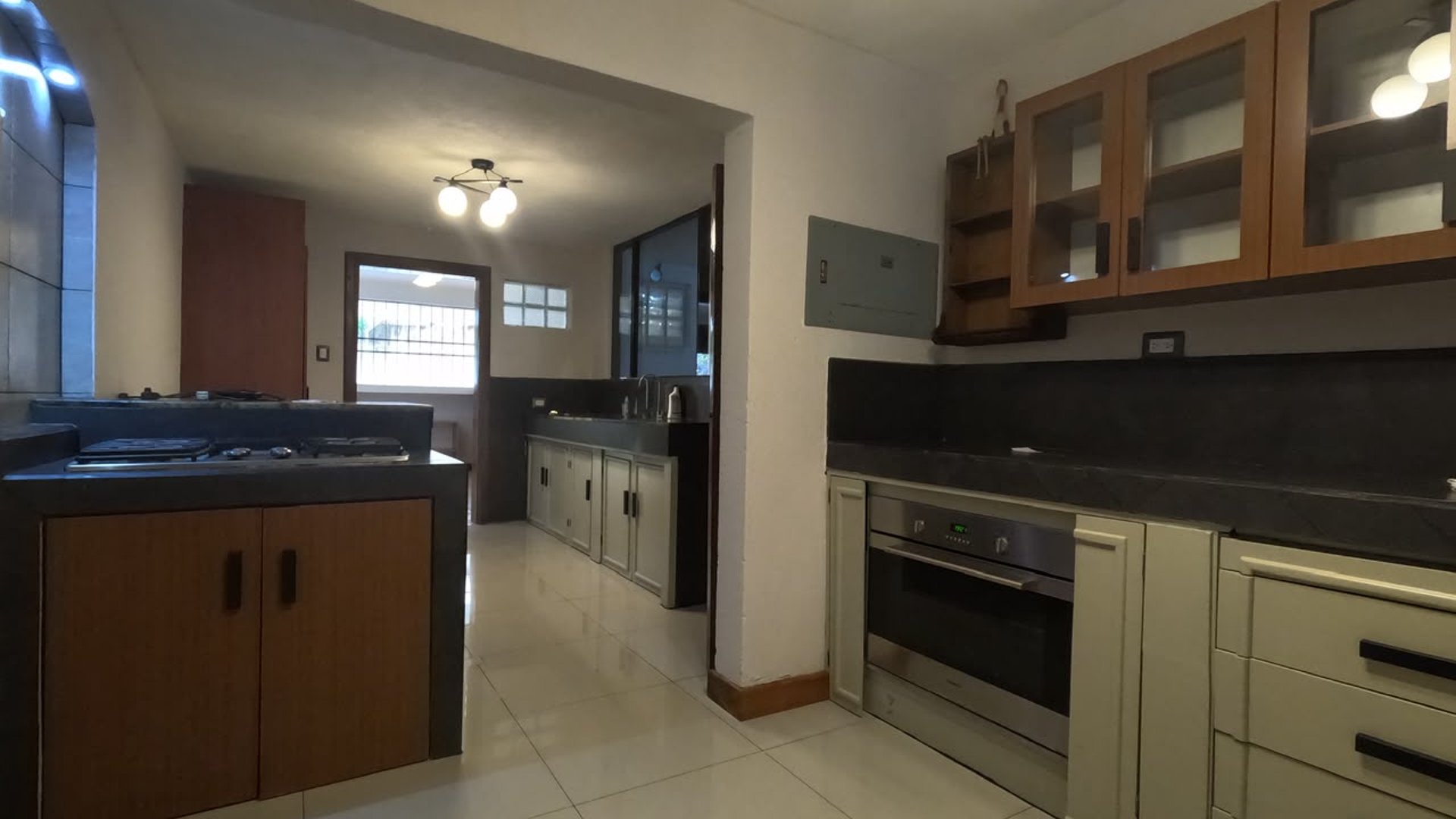 RENTA Casa Zona 16 Residencial San Gaspar - Miniatura 4