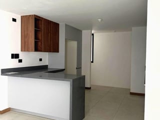 Casa con jardin privado en renta de 4 habitaciones en zona 16 Ref-5603 - 2