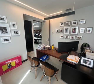Oficina en Venta – Zona 10