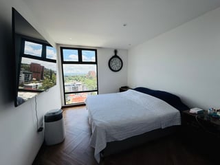 Venta de Hermoso Apartamento - Ikaria, Zona 15 - Image 14