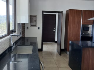 Apartamento en renta de 3 habitaciones y linea blanca en Z16 Ref-5382 - 2
