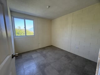 Casa en Venta dentro de Residencial en Sn Miguel Petapa - Image 5