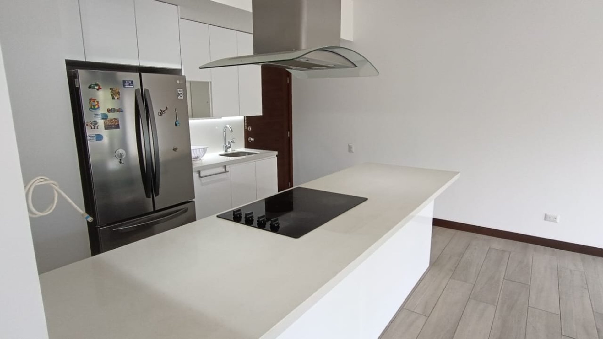 Apartamento en renta - 3 habitaciones cercano a las Americas Ref-5950 - Miniatura 3