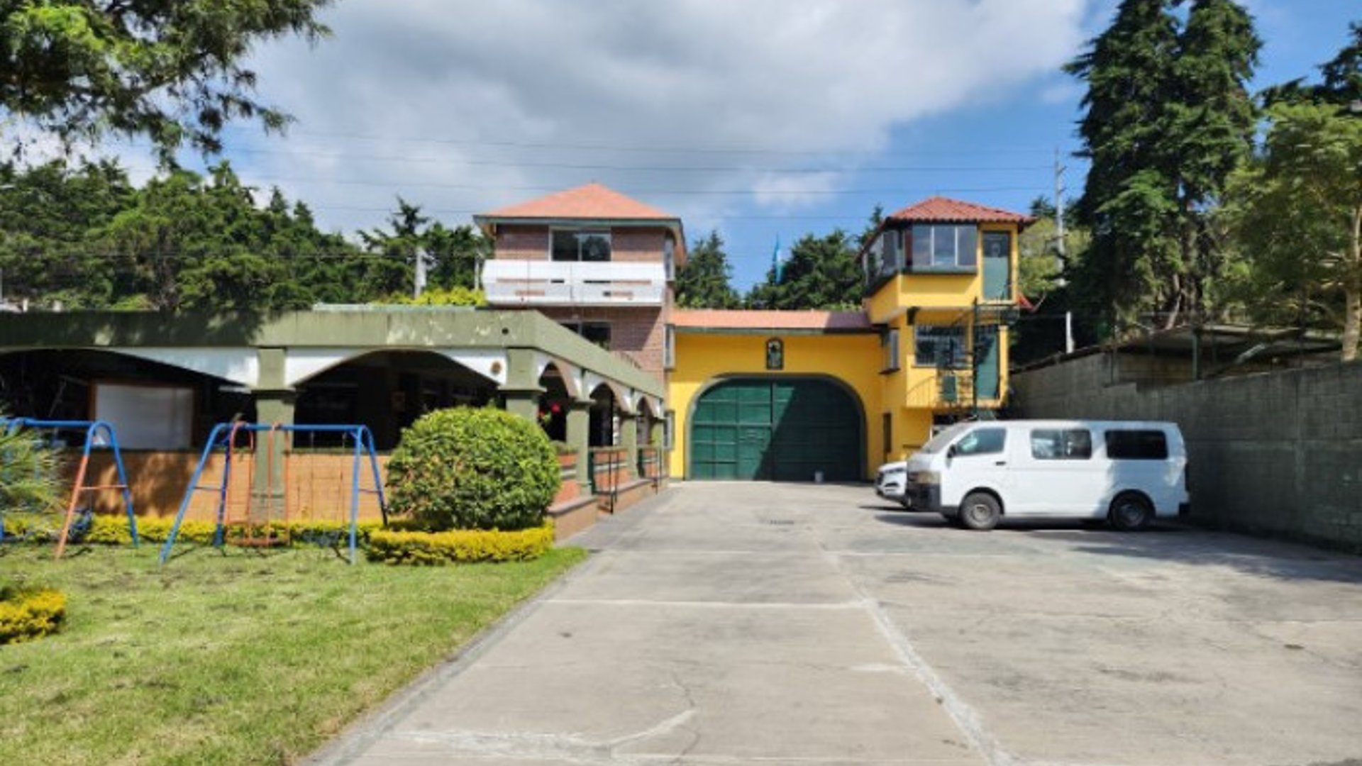 Edificio en Renta San Lucas Sacatepéquez, en el centro - Miniatura 5