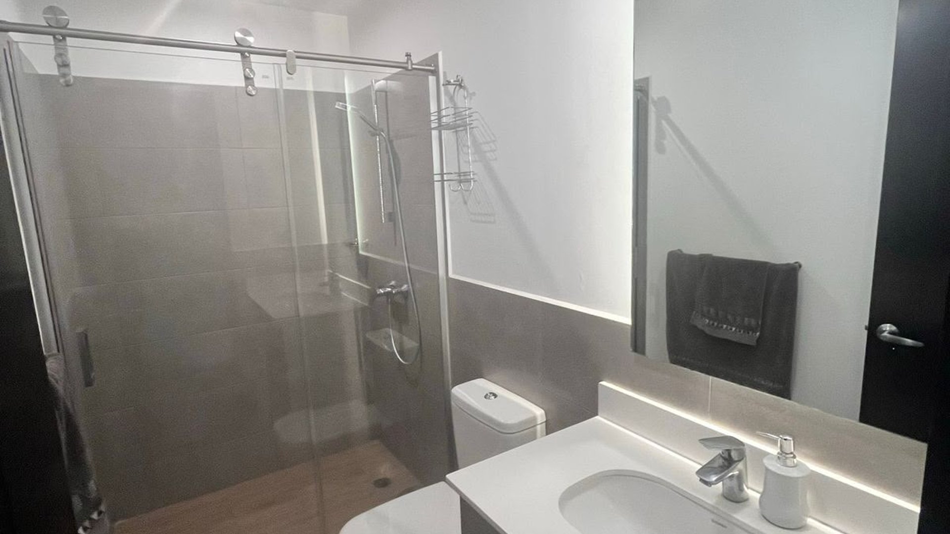 APARTAMENTO EN RENTA EN CASALINI DE ALTAMIRA | ZONA 14 - Miniatura 7