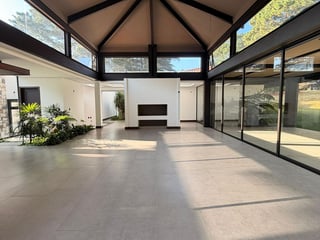 VENTA DE MODERNA Y HERMOSA CASA - HACIENDA NUEVA CLUB - 4