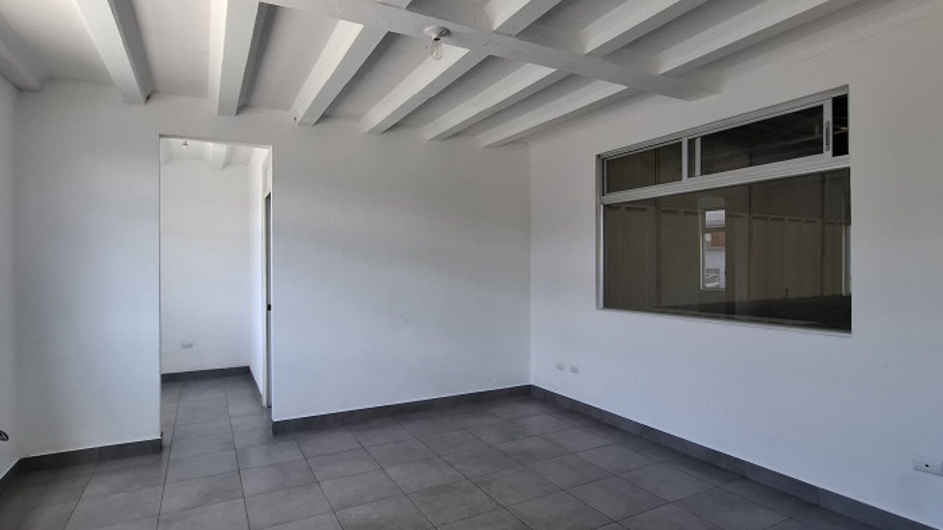Ofibodega en renta en las Tunas zona 4 Mixco - Miniatura 9