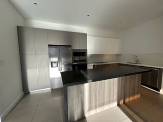 Exclusivo apto con terraza en Edificio Maranta Oakland zona 10 | 3 Habitaciones - Image 13