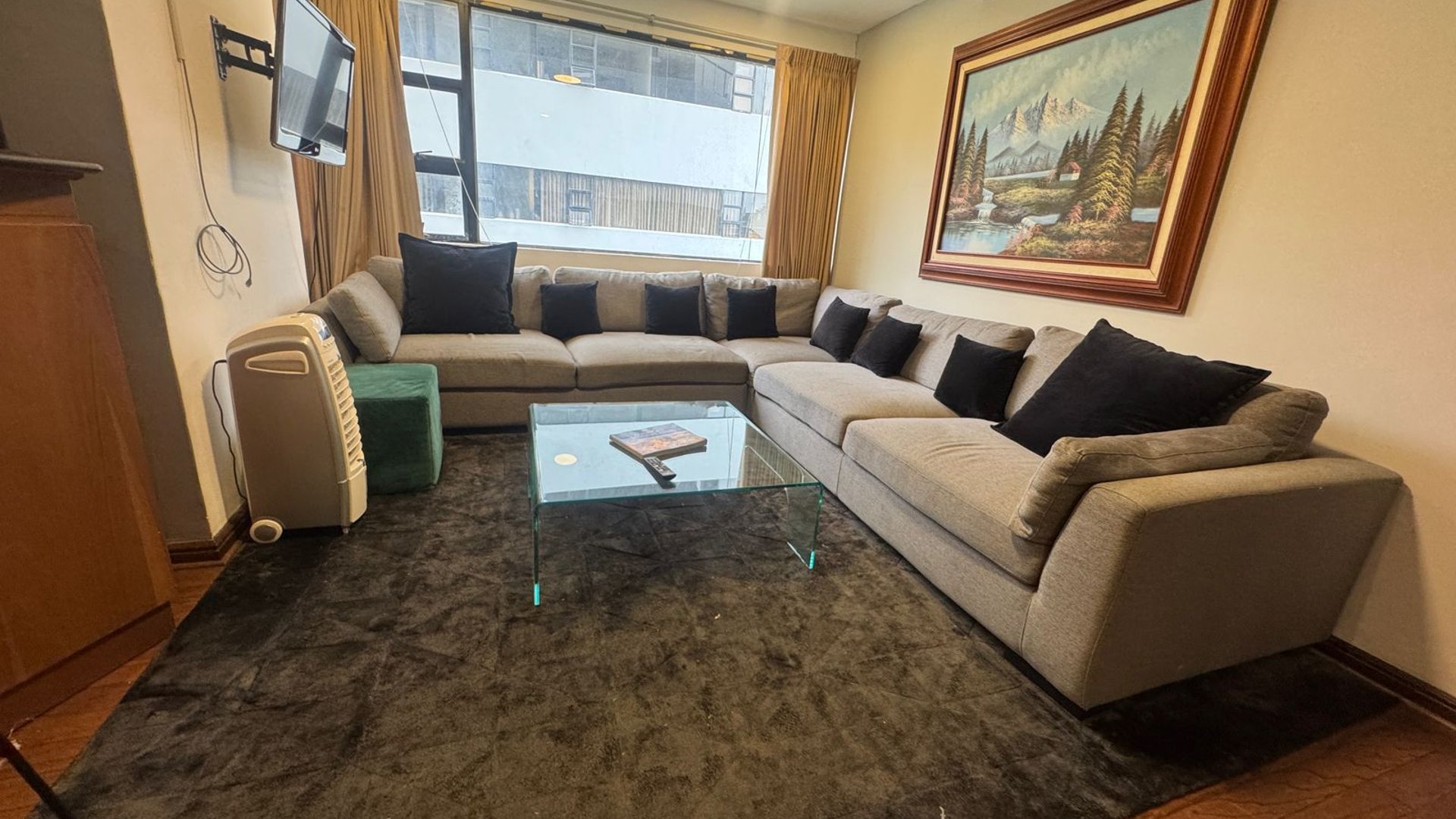 RENTA APARTAMENTO AMUEBLADO EN PACÍFICA PLAZA ZONA 14 - Image 1