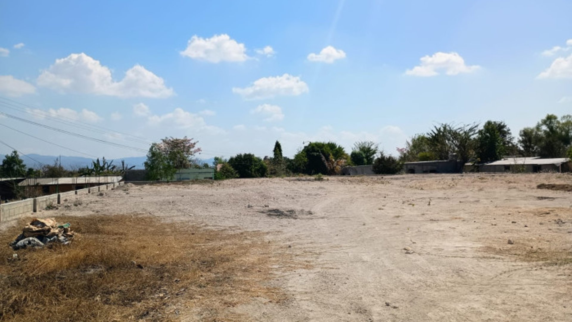 Terreno en Venta y Renta, Monjas Jalapa - Miniatura 3