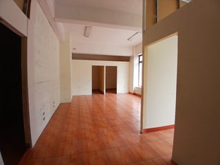 Local en Renta ideal para oficina o Academia en Zona 12 - 3