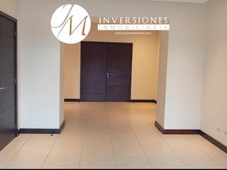 Apartamento en Renta de 2 dormitorios en zona 14 - 2