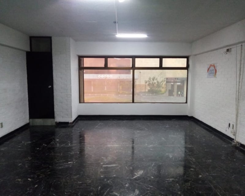 Oficina en Renta Zona 10 Edificio Rodriguez