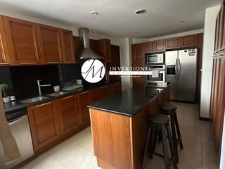 Apartamento en renta Amueblado en zona 10 - 2