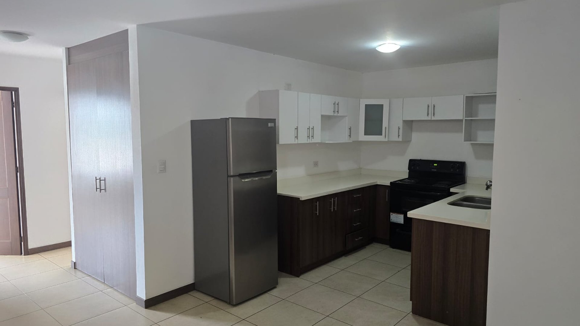 Rento apartamento en Santa María Las Charcas - 2 hab - Ref-6044 - Miniatura 2