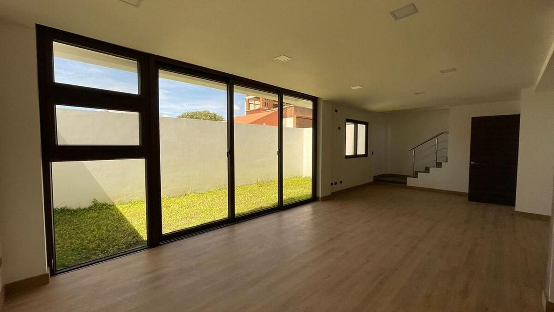 Casa en VENTA dentro de condominio en  zona 15