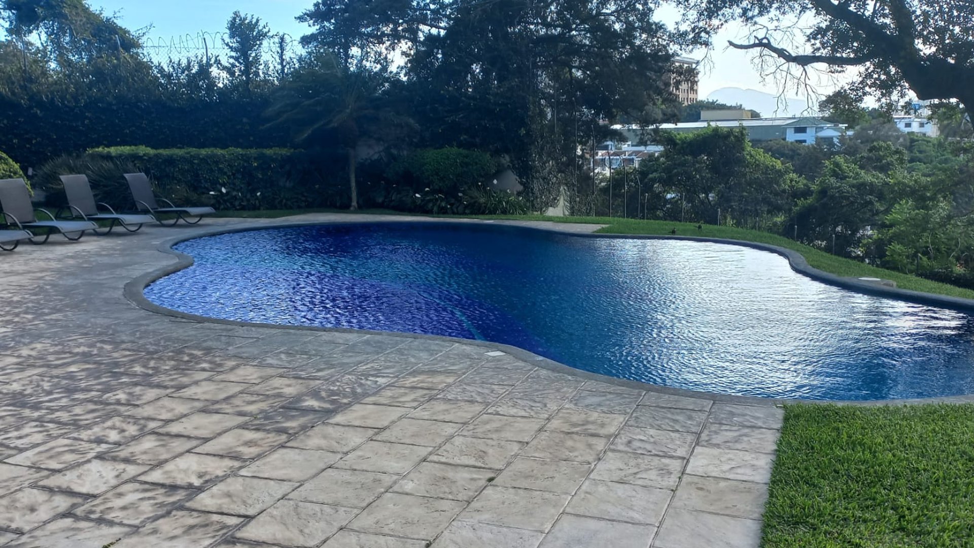 Apartamento en renta en Edificio Boticcelli, zona 15 Ref-6060 - Miniatura 14