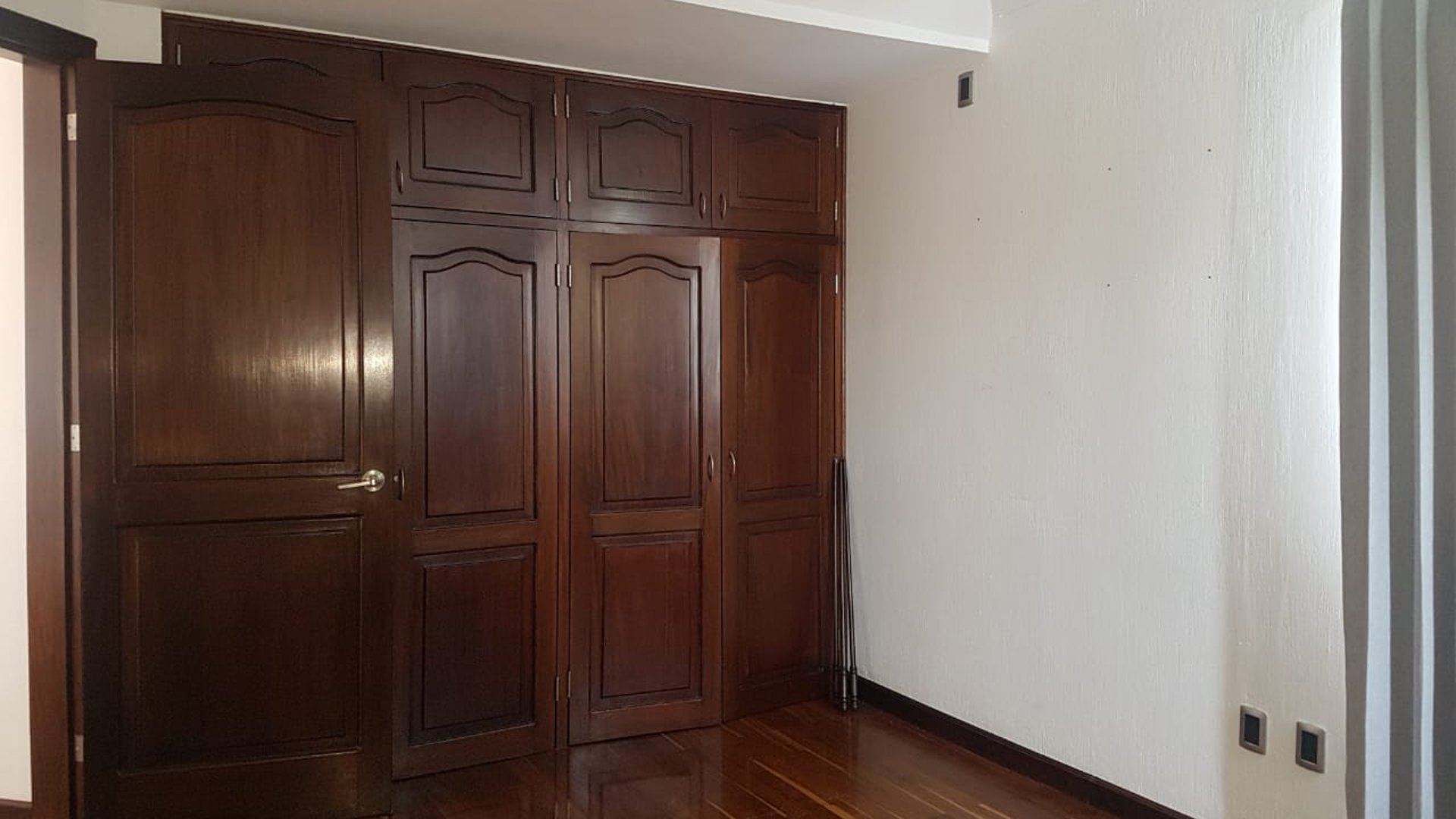 Casa en Renta y Venta zona 16 / La Montaña - Miniatura 12