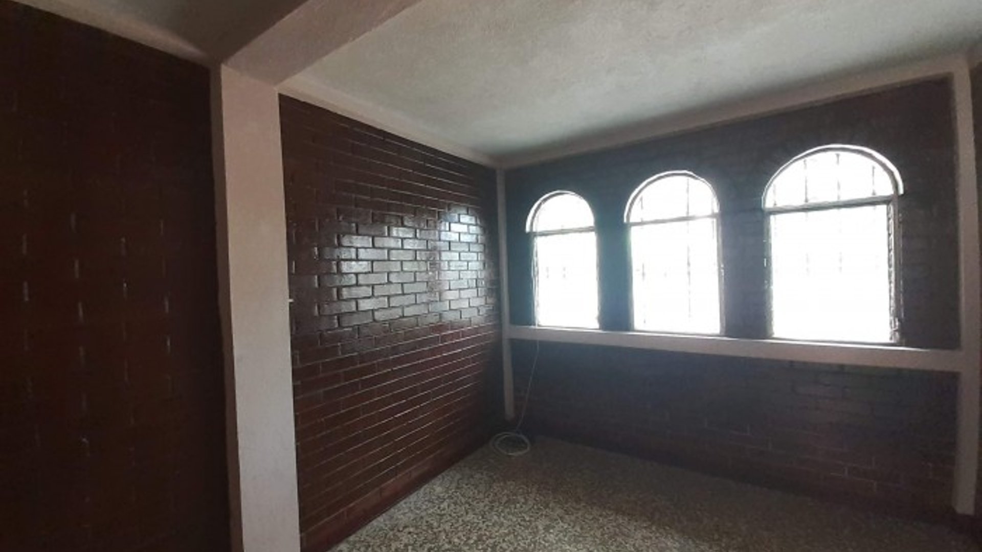 Propiedad en Venta con Apartamentos en Calzada San Juan