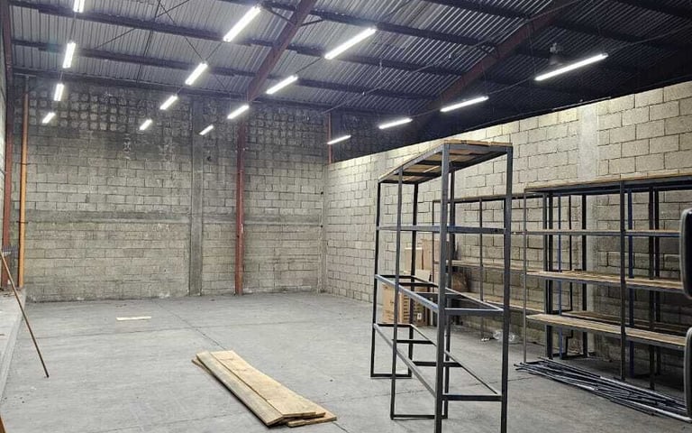 ALQUILER! BODEGAS CON LOCAL SOBRE AGUILAR BATRES, zona 11