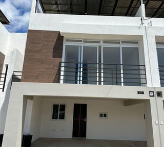 ALQUILER DE LINDA CASA - SECOYA DE ARRAZOLA, KM 19.5 CES