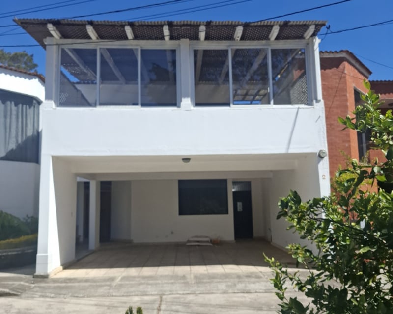 Casa en Venta  y renta carretera San José Pinula