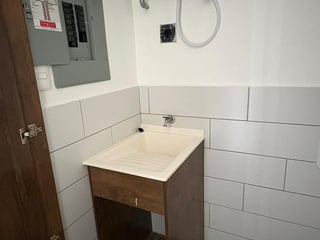 Apartamento en Venta Edificio Marqués de Oakland Zona 10 - Image 16