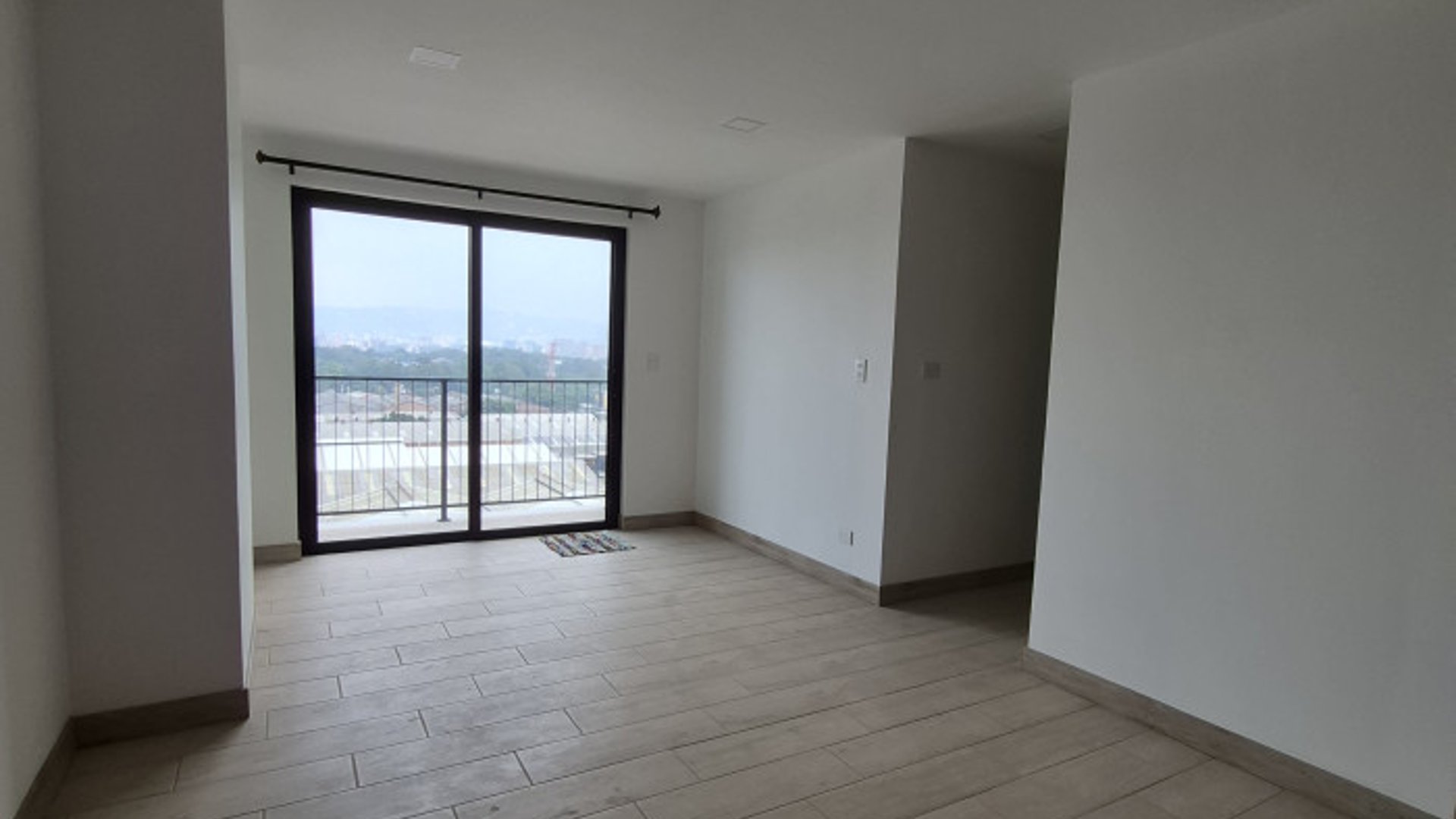 Apartamento 2 habitaciones en renta edificio zona 12