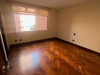 APARTAMENTO EN RENTA – SAN IGNACIO , ZONA 10 - Image 4