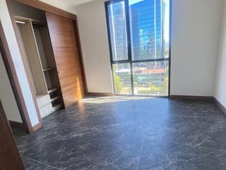 Apartamento en venta en nivel alto de 3 habitaciones en Z10 Ref-5556 - 4