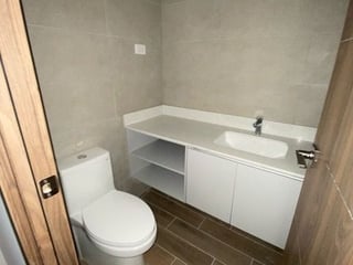 Apartamento en Venta – Parque 14, Zona 14 - Image 5