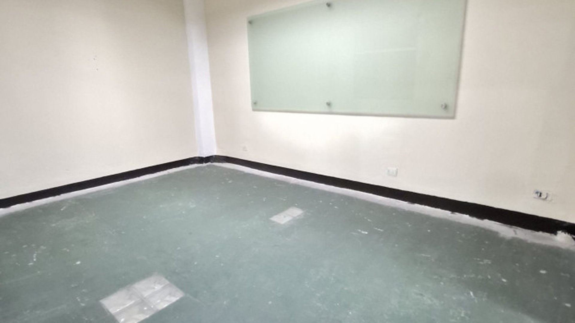 Casa en Renta con Uso Comercial en Zona 7 Guatemala - Miniatura 9