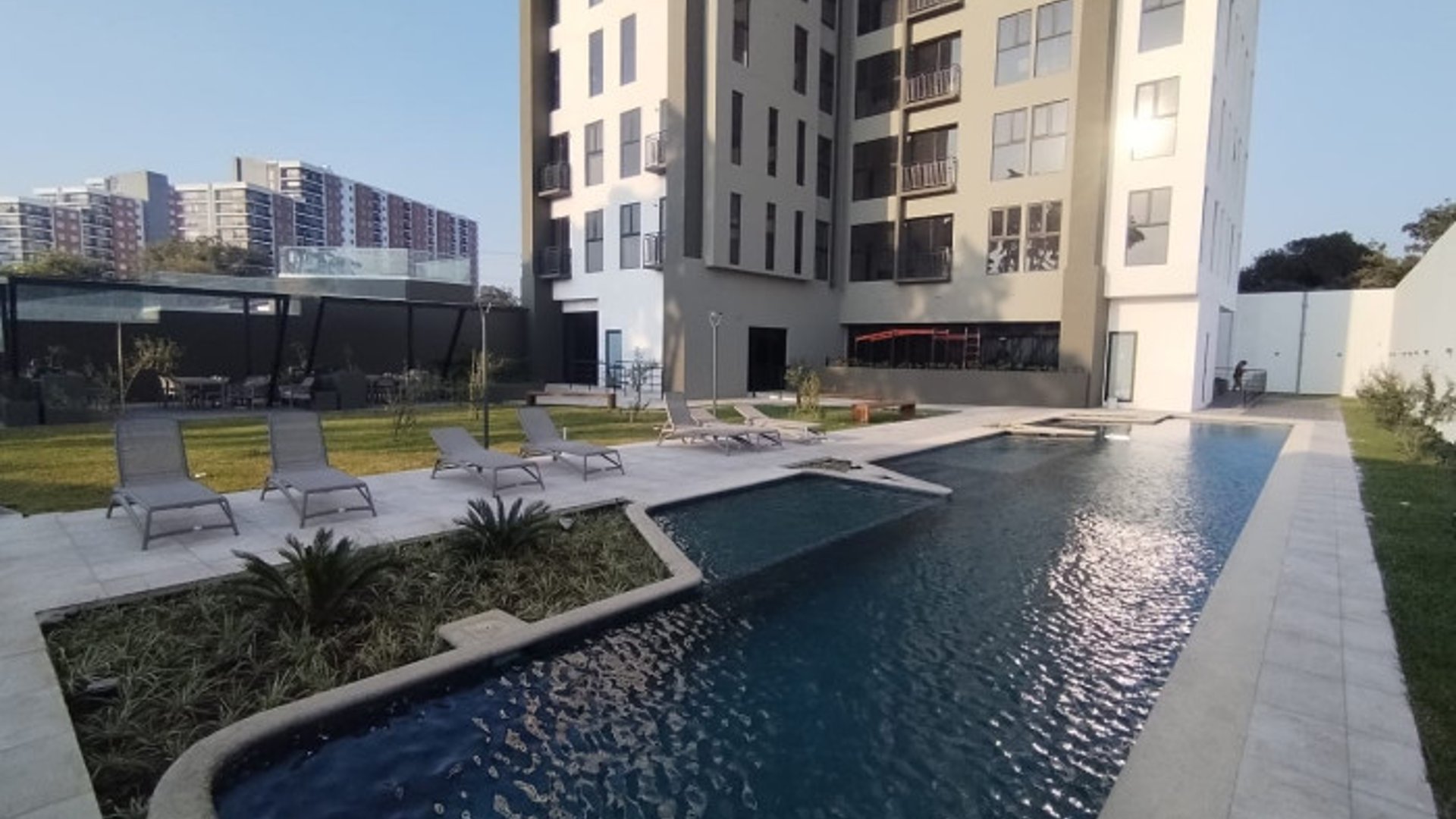 Apartamento grande en venta en zona 11 de Guatemala.