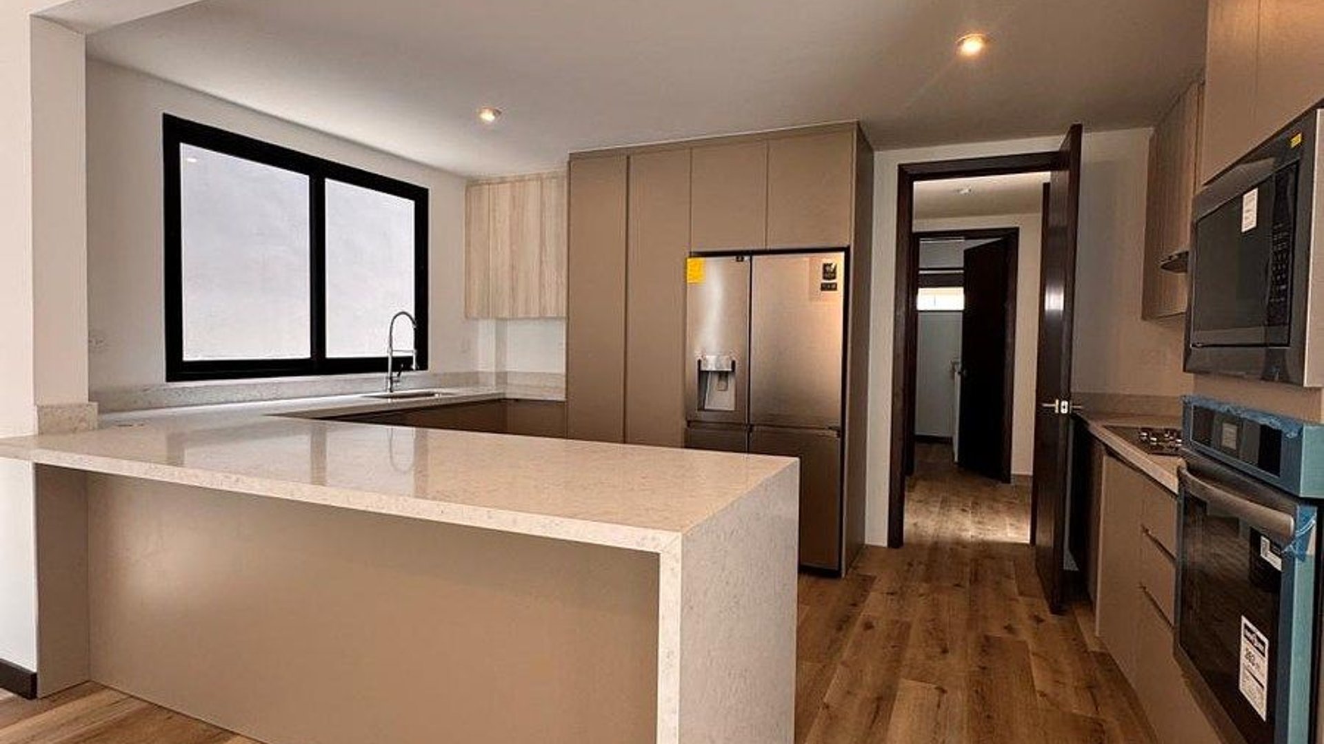 Casa en Renta en Lugana de San Isidro, Zona 16 - Image 1