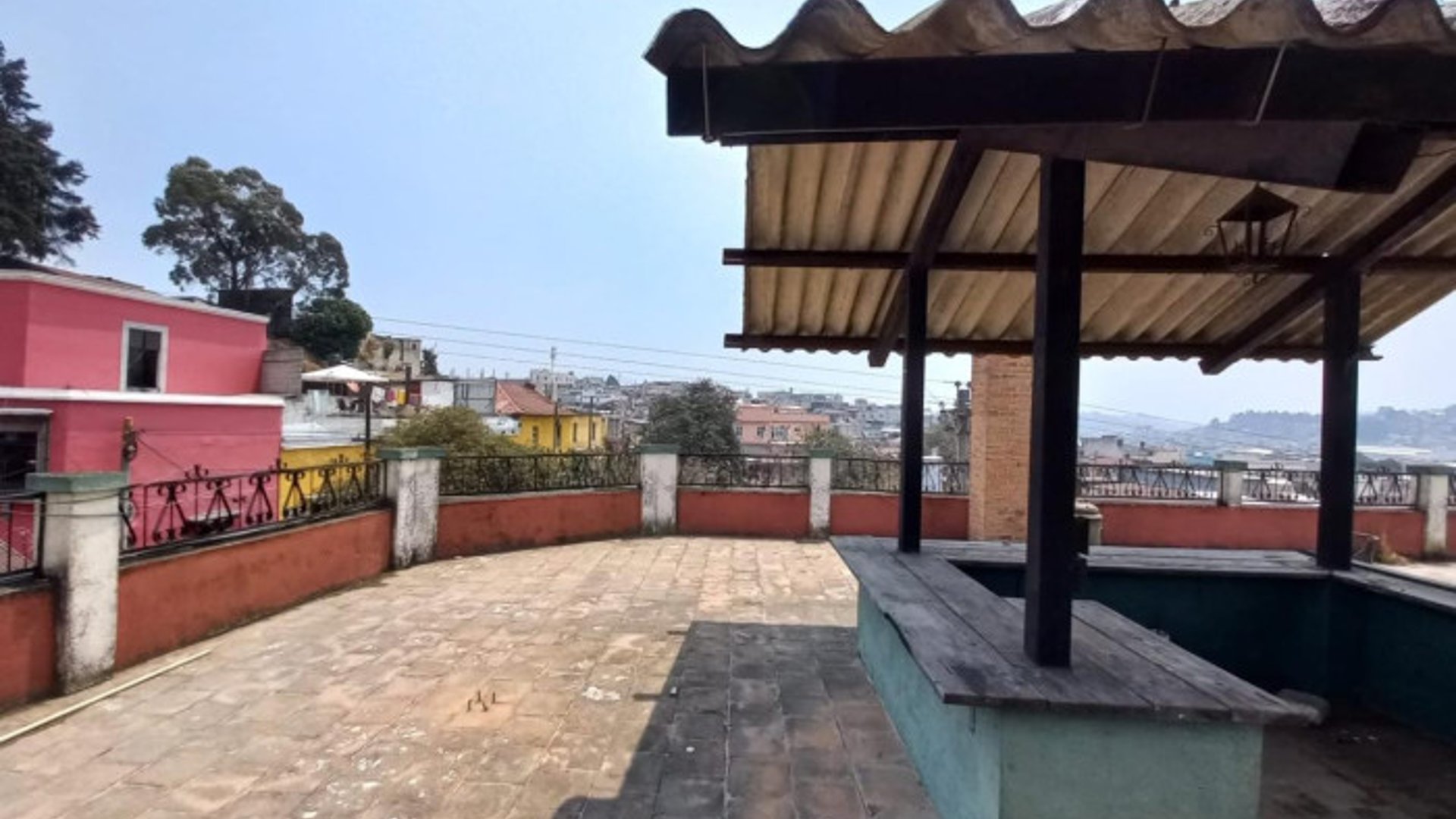 En Venta hotel en el centro histórico Quetzaltenango - Miniatura 3