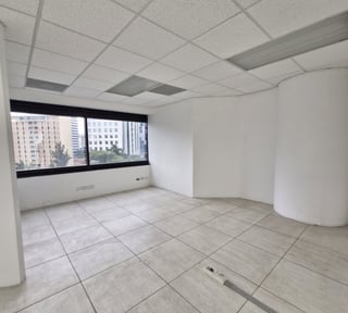 OFICINA en renta en Edificio Corporativo de zona 10