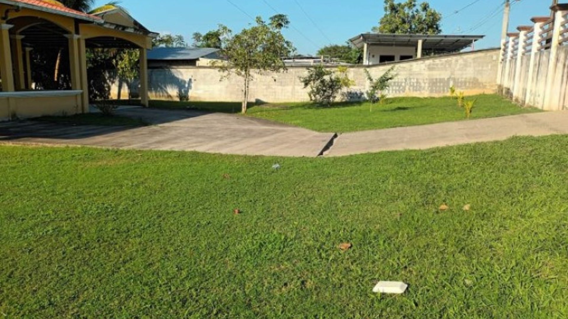 Casa de Un Nivel en Venta en Morales Izabal - Miniatura 2