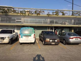 Oficina remodelada y amueblada - Image 8