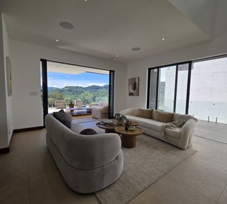 En venta lujosa casa Zona 16 el Pulte Ecuestre