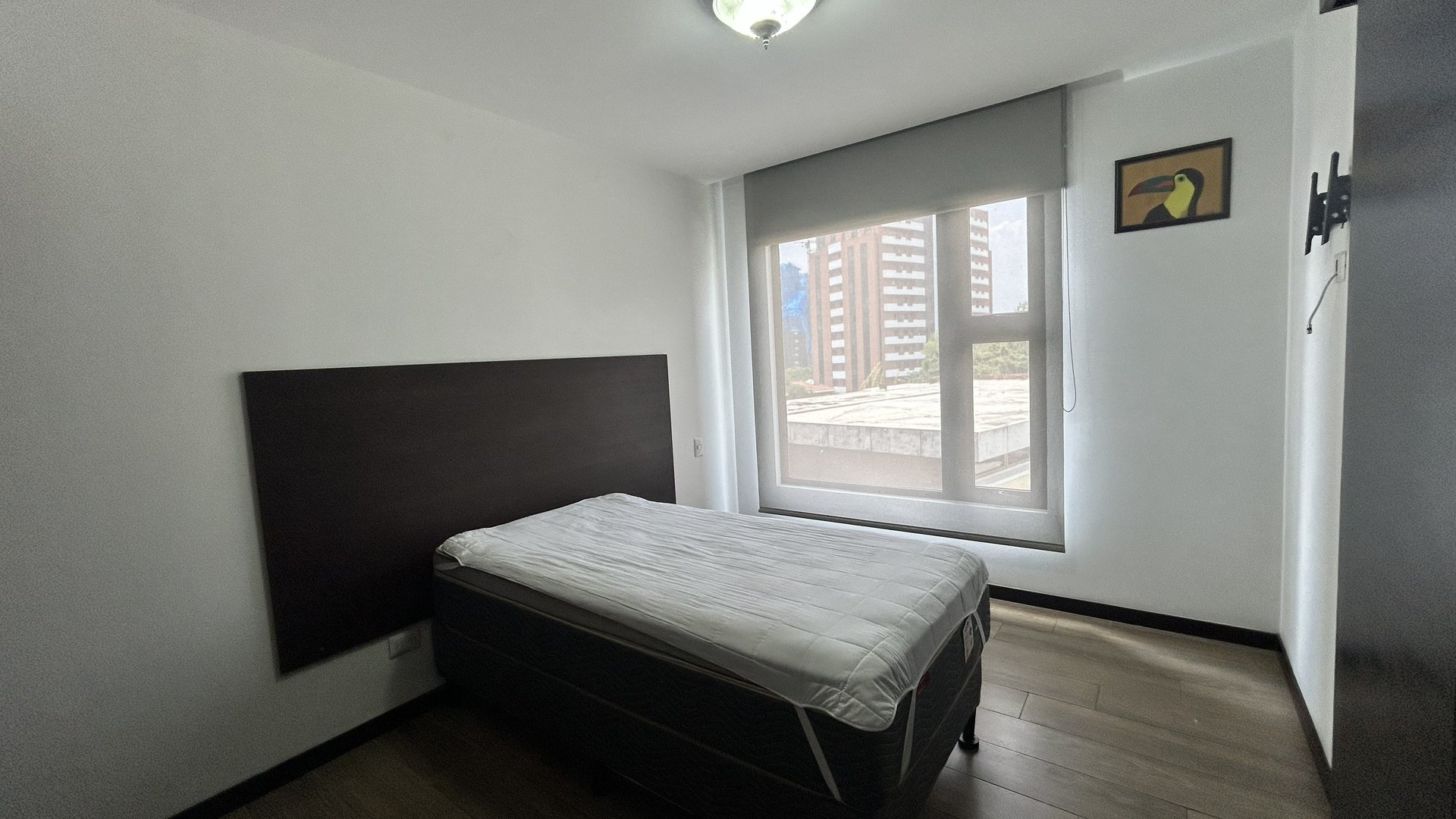 Apartamento Amueblado en ALQUILER Edificio Borghetto zona 15 - Miniatura 7