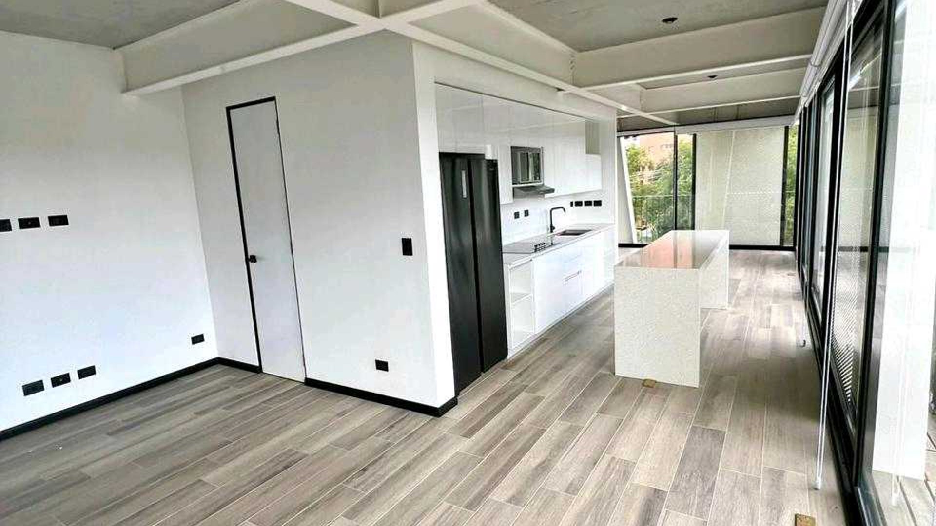 APARTAMENTO TIPO LOFT EN ALQUILER 📍Edificio Sync, Zona 15 VH III